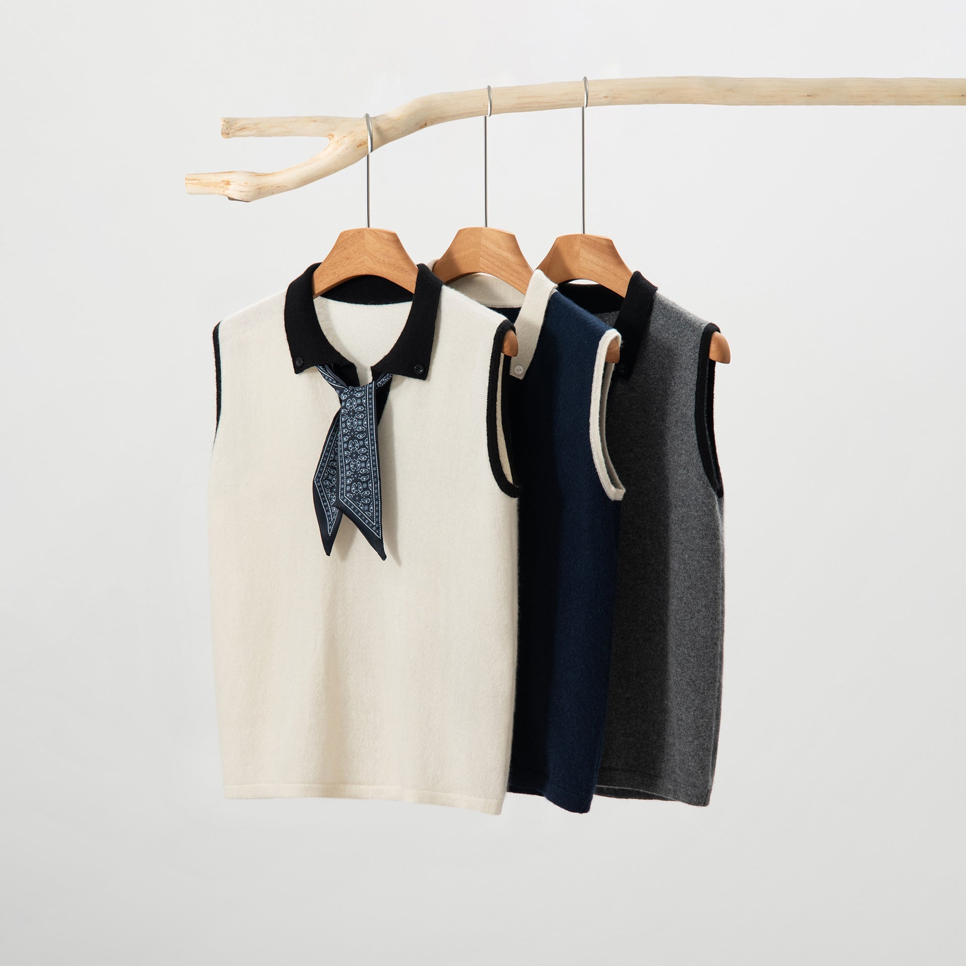 Womens Polo Neck Cashmere Vest Contrast Trim Sleeveless Cashmere Knit Sweater Ivory XS