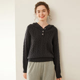 Damkabelstickad Cashmere Hooded Cashmere Henley tröja